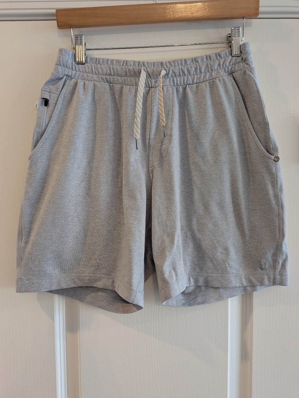 Vuori Ponto Shorts Light Gray Heather Gym Running Performance Workout Men's Sz S